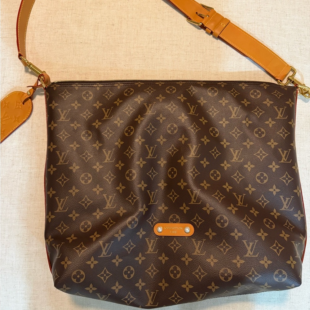 Louis Vuitton Vagabond Brown Hobo Monogram Bag - Picture 5 of 12